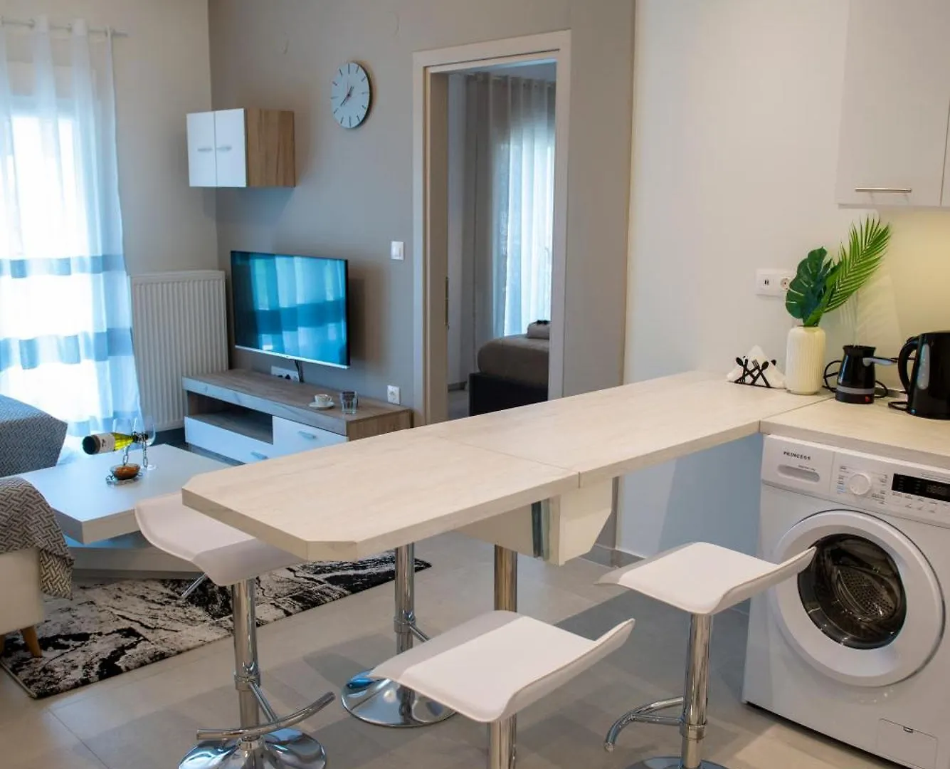 Central Suites Thessaloniki contacts